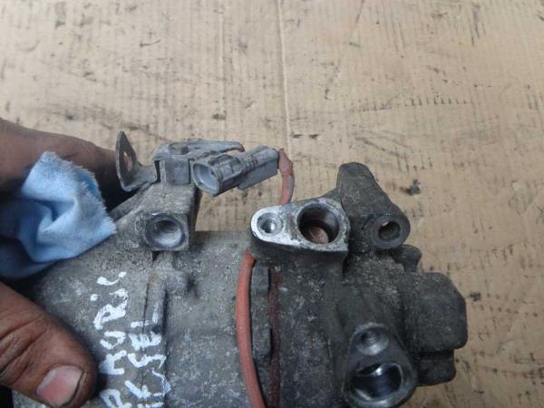 COMPRESSEUR DE CLIMATISATION TOYOTA - Vue 2